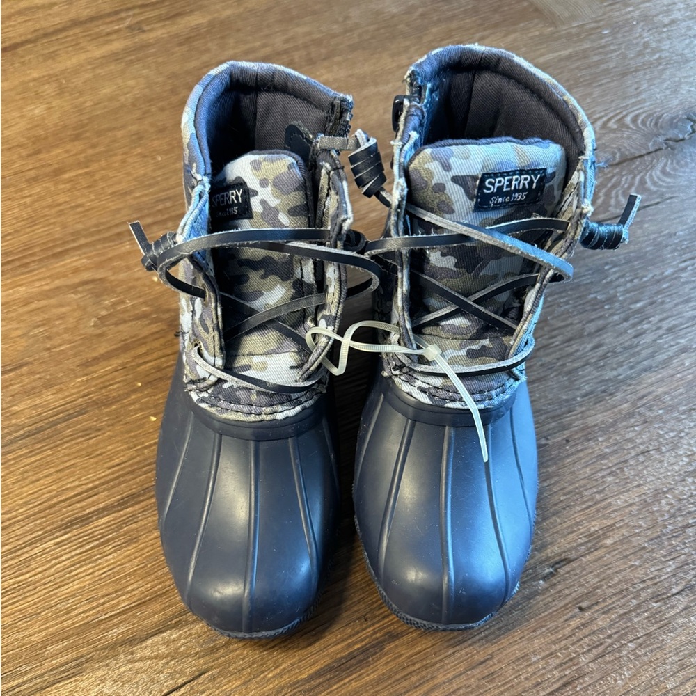 Brand new Sperry Rain Boots